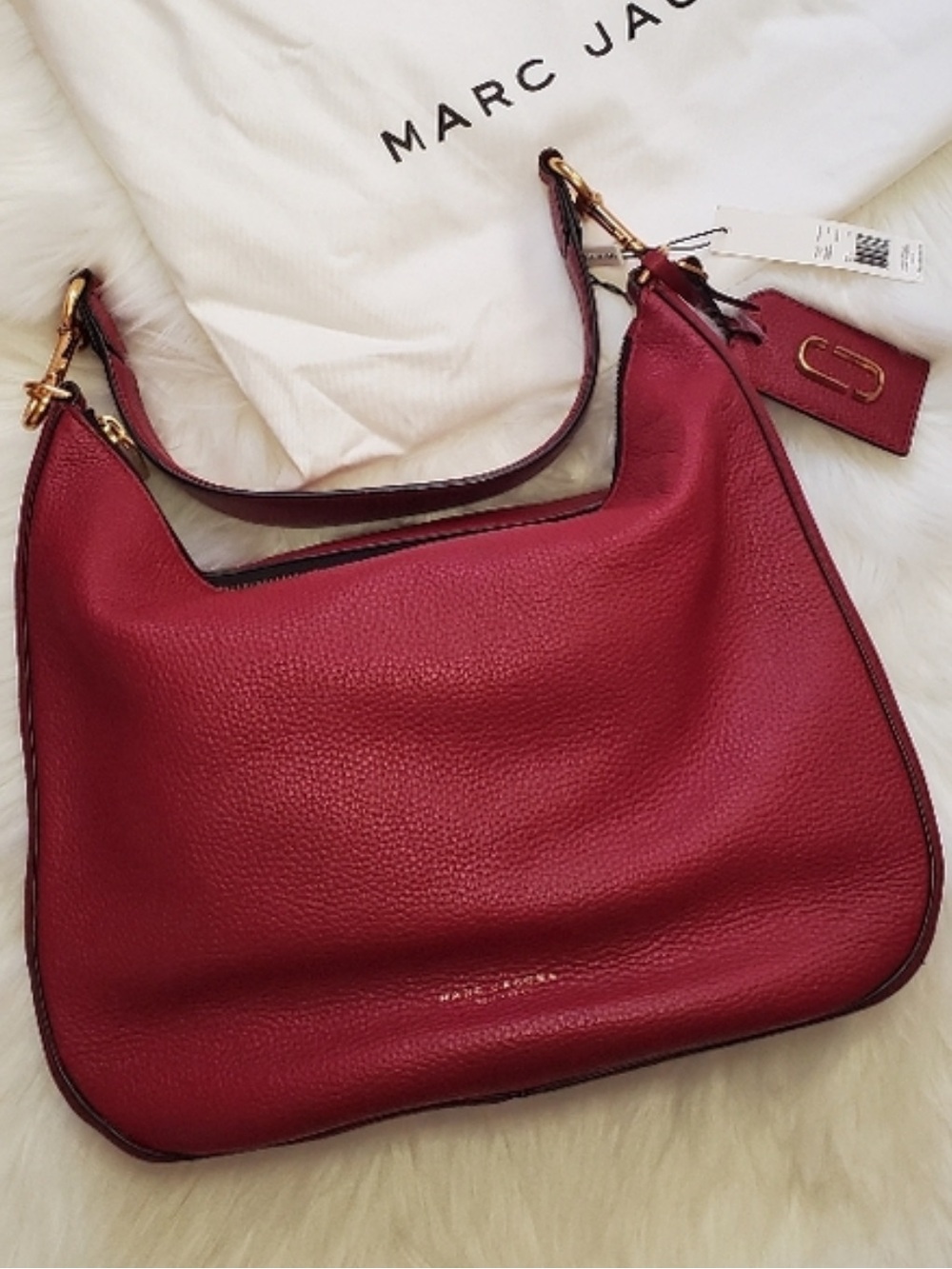 NWT Marc Jacobs Solid Burgundy Pebbled Leather Gotham City Bag - Picture 3 of 4